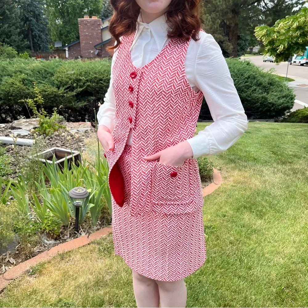 Vintage 1960 70 Mod Red white Herringbone Long Vest Skirt Suit Set Small